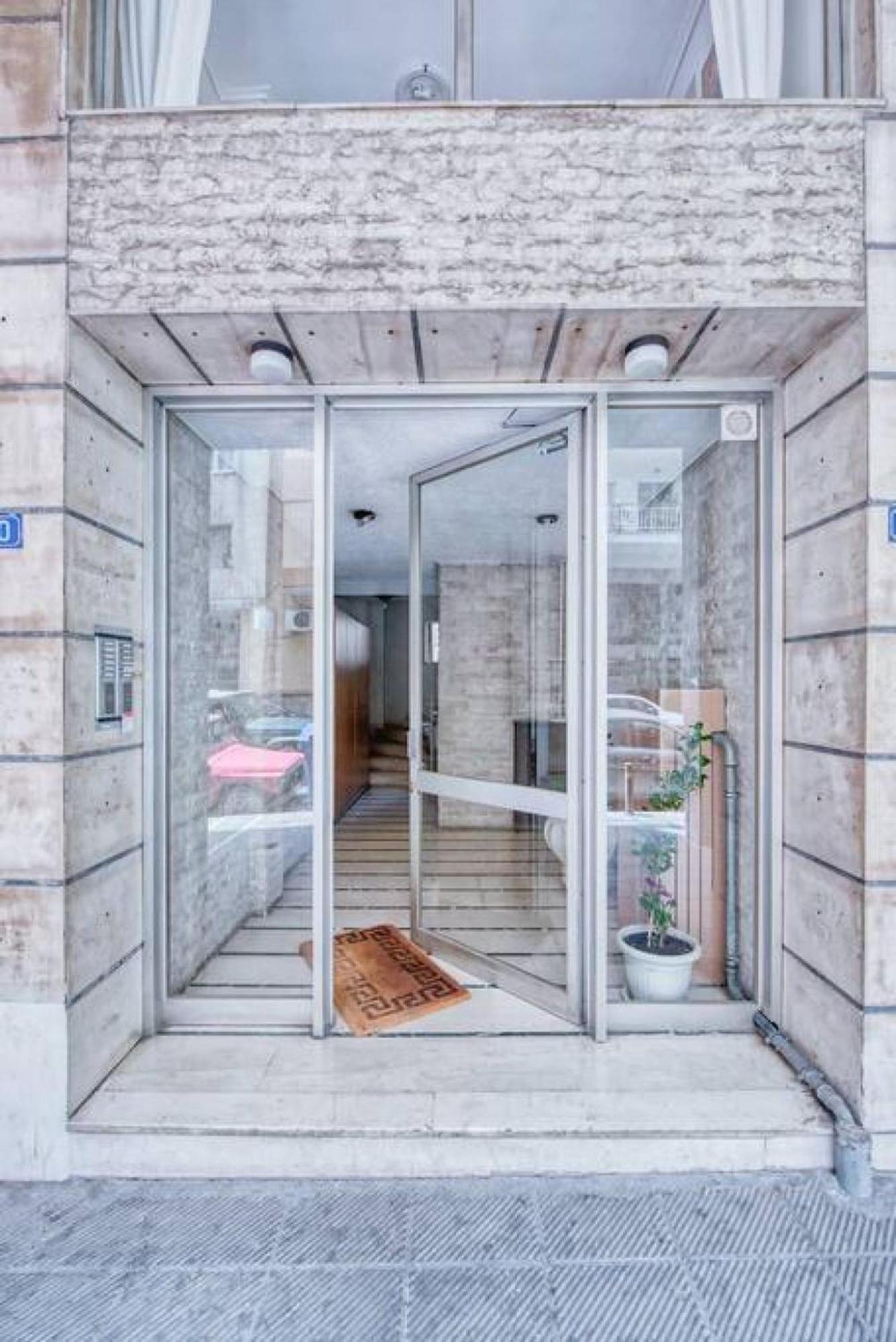 Muse A Dreamy And Fresh New Apartment Афины Экстерьер фото